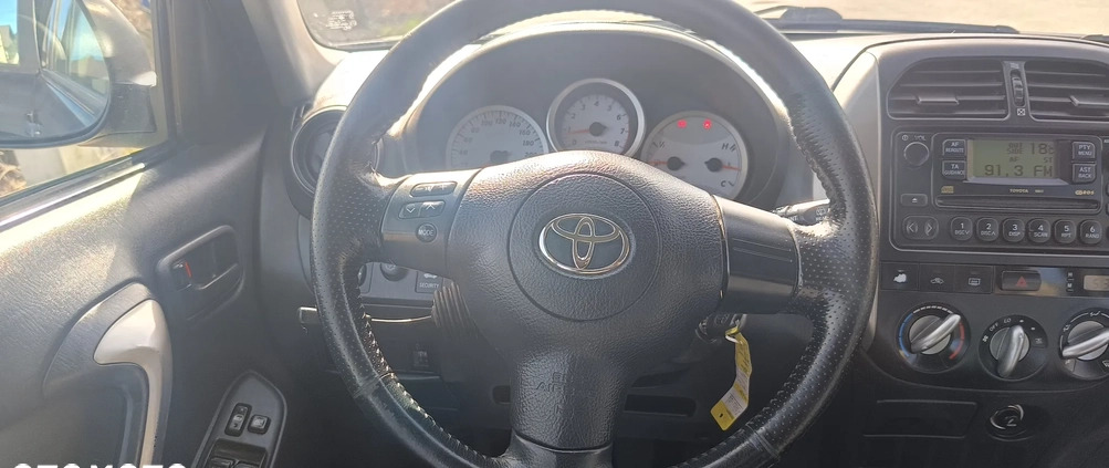 Toyota RAV4 cena 23500 przebieg: 248260, rok produkcji 2004 z Pilawa małe 529